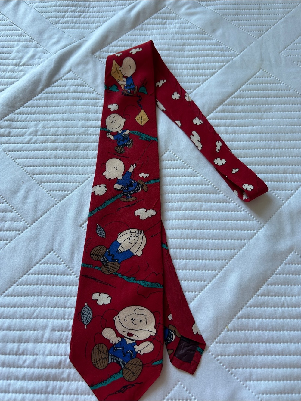 Peanuts men’s Character Tie with Playful Cartoon Design imported silk